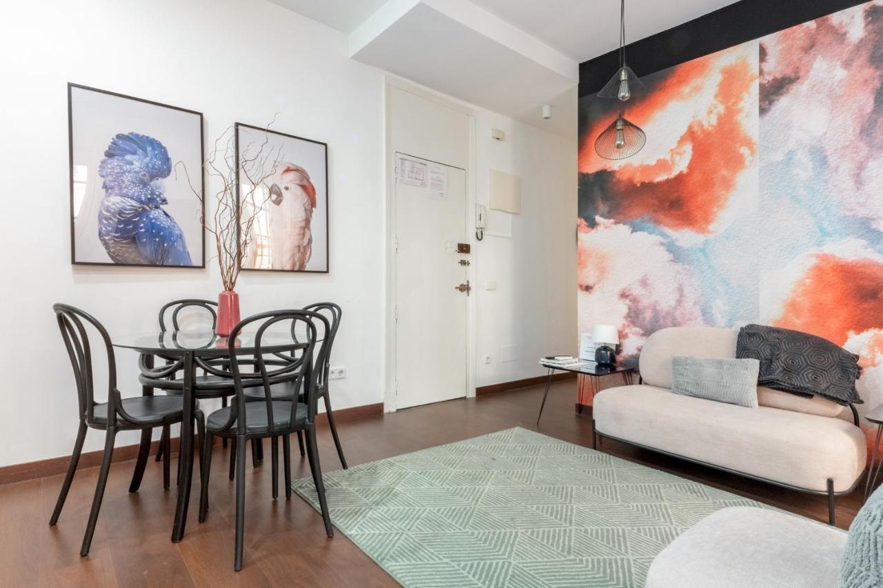 2 Bedrooms 2 Bathrooms Furnished - Malasana - Bright Stylish - Mintystay Madryt Zewnętrze zdjęcie