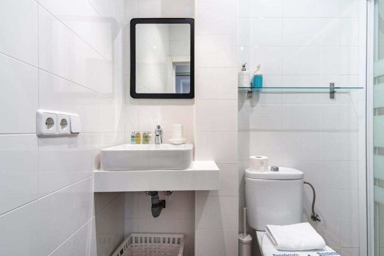 2 Bedrooms 2 Bathrooms Furnished - Malasana - Bright Stylish - Mintystay Madryt Zewnętrze zdjęcie