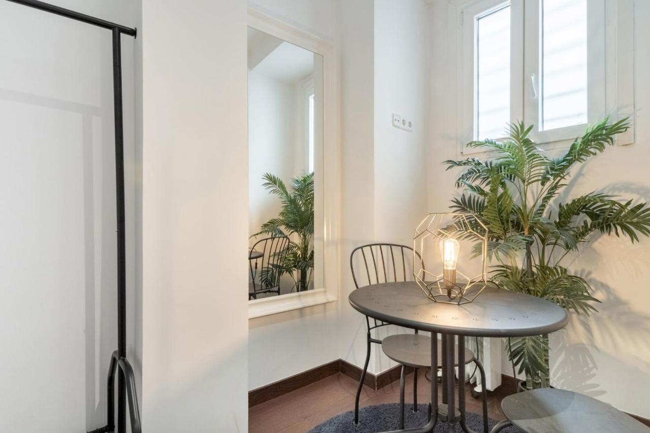 2 Bedrooms 2 Bathrooms Furnished - Malasana - Bright Stylish - Mintystay Madryt Zewnętrze zdjęcie