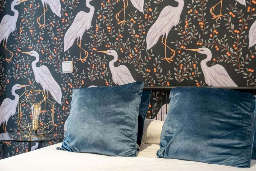 2 Bedrooms 2 Bathrooms Furnished - Malasana - Bright Stylish - Mintystay Madryt Zewnętrze zdjęcie